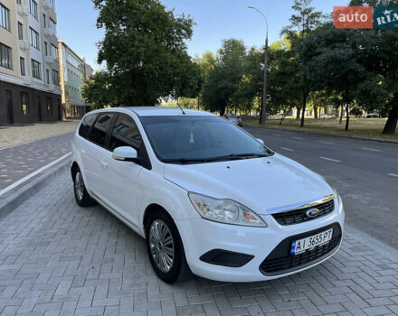 Білий Форд Фокус, об'ємом двигуна 1.56 л та пробігом 217 тис. км за 5500 $, фото 1 на Automoto.ua