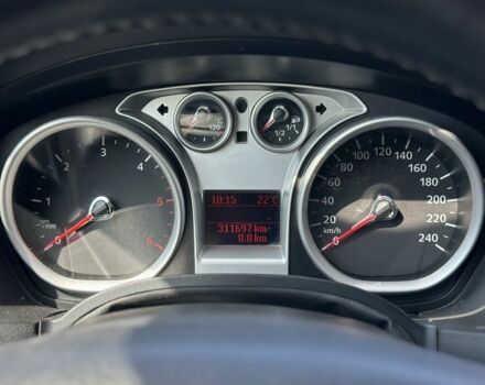 Форд Фокус 2010 в Львове на Automoto.ua Белый Форд Фокус, объемом двигателя 1.6 л и пробегом 311 тыс. км за 5500 $, фото 17 на Automoto.ua