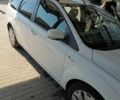 Білий Форд Фокус, об'ємом двигуна 1.56 л та пробігом 329 тис. км за 5200 $, фото 2 на Automoto.ua