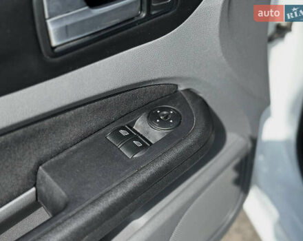 Білий Форд Фокус, об'ємом двигуна 1.56 л та пробігом 311 тис. км за 4700 $, фото 29 на Automoto.ua