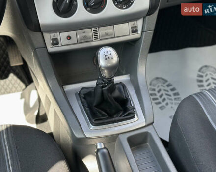 Білий Форд Фокус, об'ємом двигуна 1.56 л та пробігом 311 тис. км за 4700 $, фото 44 на Automoto.ua