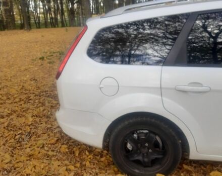 Білий Форд Фокус, об'ємом двигуна 1.6 л та пробігом 361 тис. км за 4800 $, фото 1 на Automoto.ua