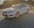 Белый Форд Фокус, объемом двигателя 1.6 л и пробегом 296 тыс. км за 5400 $, фото 3 на Automoto.ua