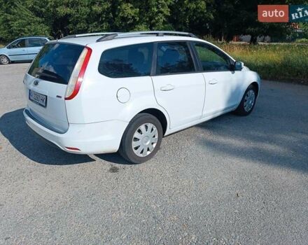 Белый Форд Фокус, объемом двигателя 1.6 л и пробегом 290 тыс. км за 5900 $, фото 10 на Automoto.ua