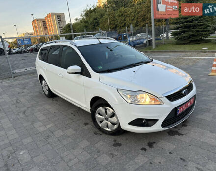 Білий Форд Фокус, об'ємом двигуна 1.6 л та пробігом 206 тис. км за 5500 $, фото 16 на Automoto.ua