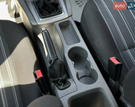 Білий Форд Фокус, об'ємом двигуна 1.56 л та пробігом 311 тис. км за 4700 $, фото 45 на Automoto.ua