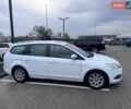 Білий Форд Фокус, об'ємом двигуна 1.6 л та пробігом 322 тис. км за 6000 $, фото 1 на Automoto.ua