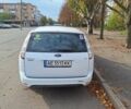 Белый Форд Фокус, объемом двигателя 2 л и пробегом 300 тыс. км за 5100 $, фото 5 на Automoto.ua