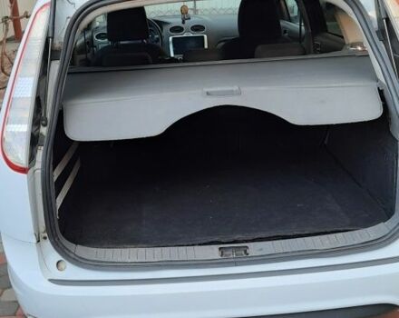 Білий Форд Фокус, об'ємом двигуна 1.6 л та пробігом 312 тис. км за 5200 $, фото 2 на Automoto.ua