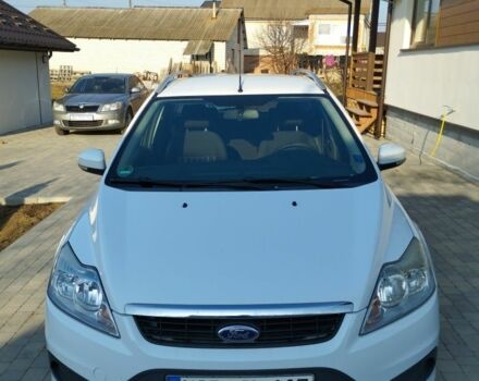 Белый Форд Фокус, объемом двигателя 0 л и пробегом 221 тыс. км за 6400 $, фото 1 на Automoto.ua