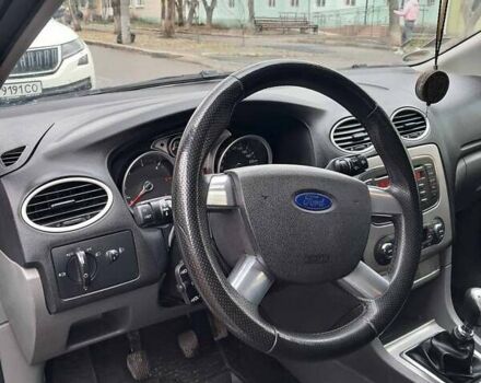 Белый Форд Фокус, объемом двигателя 2 л и пробегом 310 тыс. км за 4700 $, фото 8 на Automoto.ua