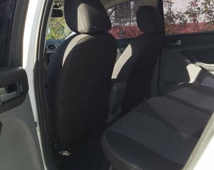 Белый Форд Фокус, объемом двигателя 1.6 л и пробегом 292 тыс. км за 6500 $, фото 14 на Automoto.ua