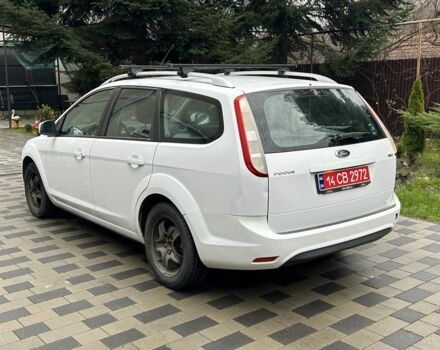 Белый Форд Фокус, объемом двигателя 1.6 л и пробегом 200 тыс. км за 1999 $, фото 4 на Automoto.ua