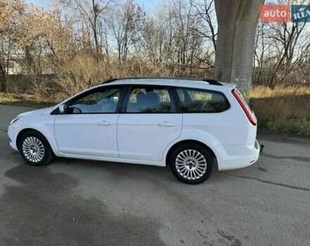 Белый Форд Фокус, объемом двигателя 1.6 л и пробегом 280 тыс. км за 5499 $, фото 8 на Automoto.ua