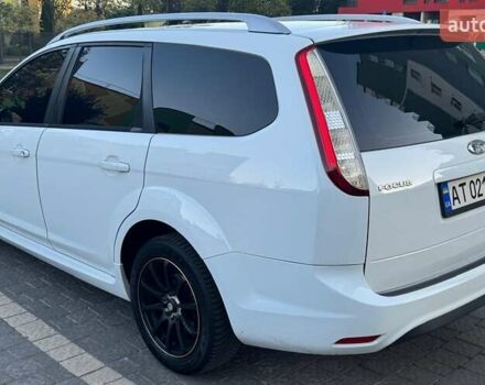 Белый Форд Фокус, объемом двигателя 1.6 л и пробегом 268 тыс. км за 6500 $, фото 3 на Automoto.ua