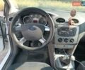 Белый Форд Фокус, объемом двигателя 1.6 л и пробегом 290 тыс. км за 5900 $, фото 4 на Automoto.ua
