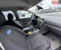 Білий Форд Фокус, об'ємом двигуна 1.6 л та пробігом 322 тис. км за 6000 $, фото 16 на Automoto.ua