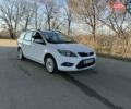 Белый Форд Фокус, объемом двигателя 1.6 л и пробегом 280 тыс. км за 5499 $, фото 1 на Automoto.ua