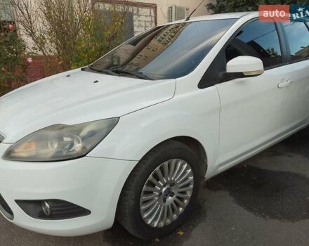 Белый Форд Фокус, объемом двигателя 1.6 л и пробегом 292 тыс. км за 6500 $, фото 4 на Automoto.ua