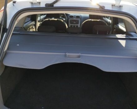 Белый Форд Фокус, объемом двигателя 0 л и пробегом 221 тыс. км за 6400 $, фото 6 на Automoto.ua