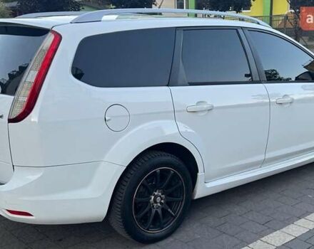 Белый Форд Фокус, объемом двигателя 1.6 л и пробегом 268 тыс. км за 6500 $, фото 5 на Automoto.ua