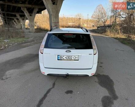 Белый Форд Фокус, объемом двигателя 1.6 л и пробегом 280 тыс. км за 5499 $, фото 12 на Automoto.ua