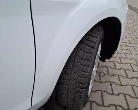 Белый Форд Фокус, объемом двигателя 1.6 л и пробегом 290 тыс. км за 6700 $, фото 12 на Automoto.ua