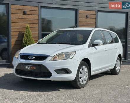 Білий Форд Фокус, об'ємом двигуна 1.56 л та пробігом 311 тис. км за 4700 $, фото 1 на Automoto.ua