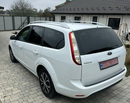 Белый Форд Фокус, объемом двигателя 1.6 л и пробегом 221 тыс. км за 6500 $, фото 6 на Automoto.ua