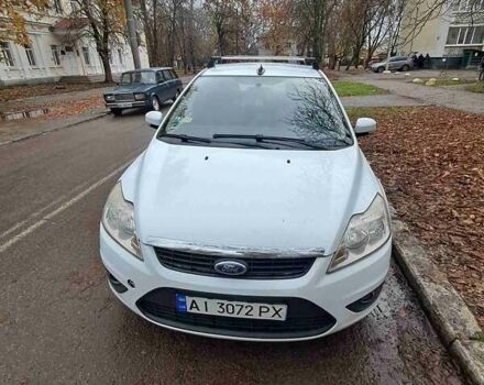 Белый Форд Фокус, объемом двигателя 2 л и пробегом 310 тыс. км за 4700 $, фото 4 на Automoto.ua