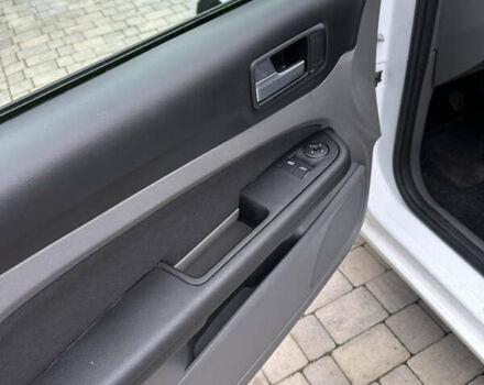 Белый Форд Фокус, объемом двигателя 1.6 л и пробегом 221 тыс. км за 6500 $, фото 15 на Automoto.ua