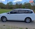 Белый Форд Фокус, объемом двигателя 1.6 л и пробегом 290 тыс. км за 6500 $, фото 4 на Automoto.ua