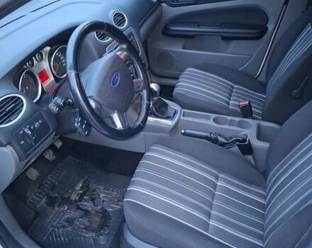 Белый Форд Фокус, объемом двигателя 1.6 л и пробегом 290 тыс. км за 6700 $, фото 13 на Automoto.ua