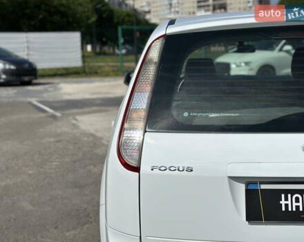 Білий Форд Фокус, об'ємом двигуна 1.56 л та пробігом 311 тис. км за 4700 $, фото 16 на Automoto.ua