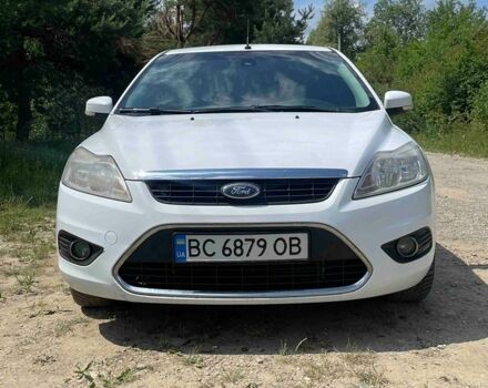 Белый Форд Фокус, объемом двигателя 1.56 л и пробегом 330 тыс. км за 4650 $, фото 7 на Automoto.ua