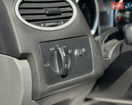 Білий Форд Фокус, об'ємом двигуна 1.56 л та пробігом 311 тис. км за 4700 $, фото 36 на Automoto.ua