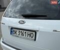 Білий Форд Фокус, об'ємом двигуна 2 л та пробігом 280 тис. км за 4999 $, фото 21 на Automoto.ua