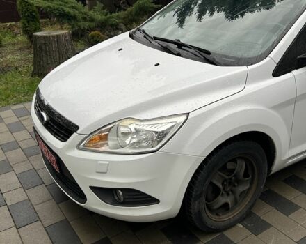 Белый Форд Фокус, объемом двигателя 1.6 л и пробегом 200 тыс. км за 1999 $, фото 3 на Automoto.ua