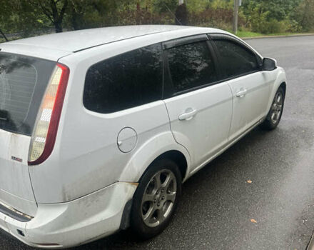 Белый Форд Фокус, объемом двигателя 1.56 л и пробегом 357 тыс. км за 5800 $, фото 1 на Automoto.ua