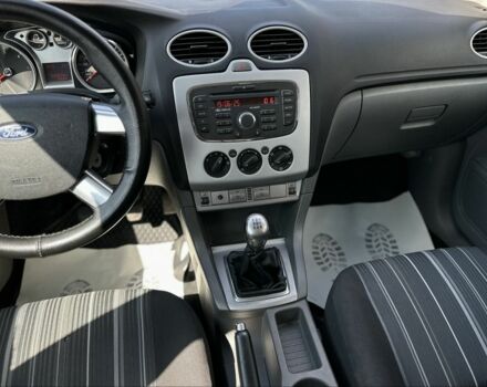 Форд Фокус 2010 в Львове на Automoto.ua Белый Форд Фокус, объемом двигателя 1.6 л и пробегом 311 тыс. км за 5500 $, фото 18 на Automoto.ua