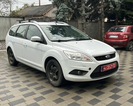 Белый Форд Фокус, объемом двигателя 1.6 л и пробегом 200 тыс. км за 1999 $, фото 2 на Automoto.ua