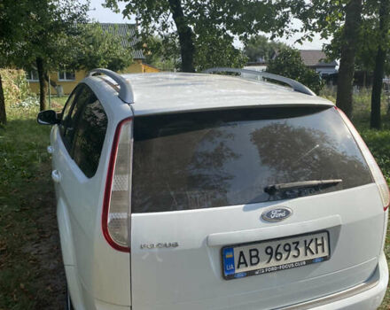 Белый Форд Фокус, объемом двигателя 1.6 л и пробегом 240 тыс. км за 6300 $, фото 1 на Automoto.ua