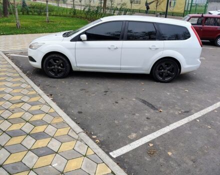 Белый Форд Фокус, объемом двигателя 1.6 л и пробегом 293 тыс. км за 6300 $, фото 3 на Automoto.ua