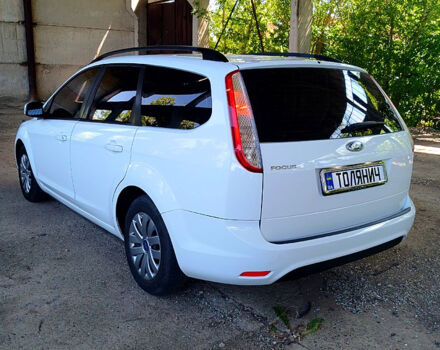 Белый Форд Фокус, объемом двигателя 1.8 л и пробегом 201 тыс. км за 4850 $, фото 3 на Automoto.ua