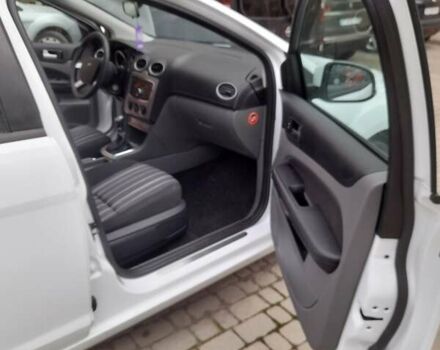 Белый Форд Фокус, объемом двигателя 1.56 л и пробегом 250 тыс. км за 6200 $, фото 10 на Automoto.ua