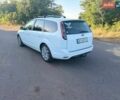 Белый Форд Фокус, объемом двигателя 2 л и пробегом 311 тыс. км за 4500 $, фото 1 на Automoto.ua