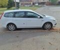 Белый Форд Фокус, объемом двигателя 2 л и пробегом 300 тыс. км за 5100 $, фото 4 на Automoto.ua