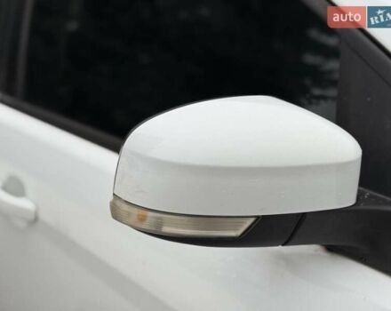 Білий Форд Фокус, об'ємом двигуна 2 л та пробігом 280 тис. км за 5450 $, фото 17 на Automoto.ua