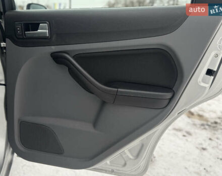 Белый Форд Фокус, объемом двигателя 1.6 л и пробегом 208 тыс. км за 6200 $, фото 26 на Automoto.ua