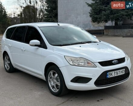Білий Форд Фокус, об'ємом двигуна 2 л та пробігом 280 тис. км за 4999 $, фото 12 на Automoto.ua